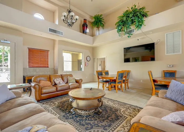 2 Resort-style Pools! Near Market Place Holiday home Mesa